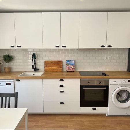 Luxury Artistic Digital Nomad Getaway W/ Terrace Lejlighed Lisboa Eksteriør billede