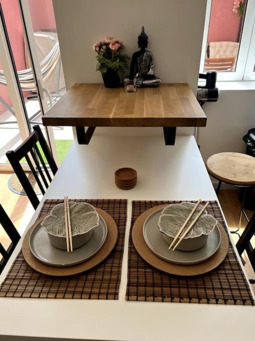 Luxury Artistic Digital Nomad Getaway W/ Terrace Lejlighed Lisboa Eksteriør billede