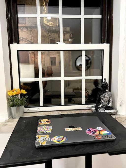 Luxury Artistic Digital Nomad Getaway W/ Terrace Lejlighed Lisboa Eksteriør billede
