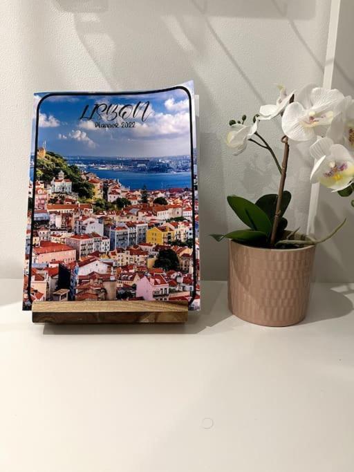 Luxury Artistic Digital Nomad Getaway W/ Terrace Lejlighed Lisboa Eksteriør billede