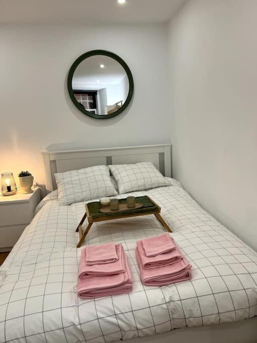 Luxury Artistic Digital Nomad Getaway W/ Terrace Lejlighed Lisboa Eksteriør billede