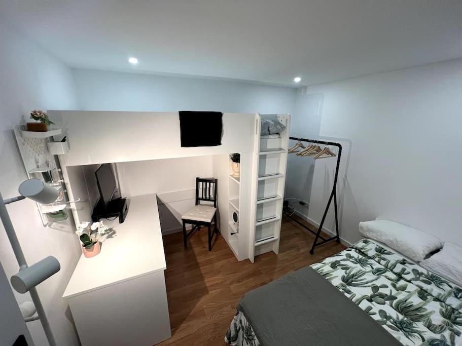 Luxury Artistic Digital Nomad Getaway W/ Terrace Lejlighed Lisboa Eksteriør billede