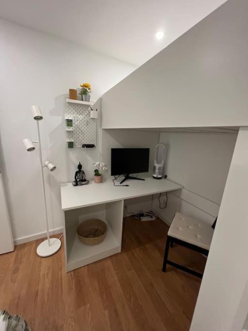 Luxury Artistic Digital Nomad Getaway W/ Terrace Lejlighed Lisboa Eksteriør billede