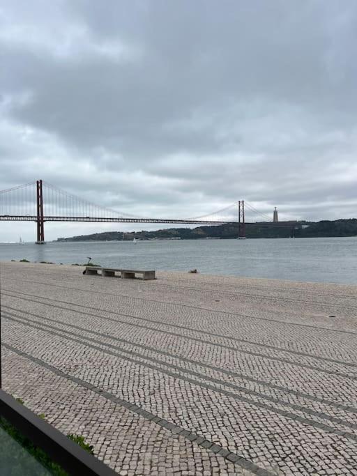 Luxury Artistic Digital Nomad Getaway W/ Terrace Lejlighed Lisboa Eksteriør billede